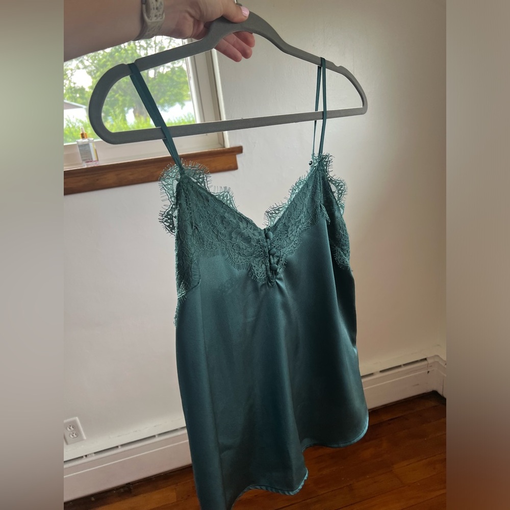 Abercrombie &Fitch Emerald Green lace time tank top with buttons - Picture 4 of 4